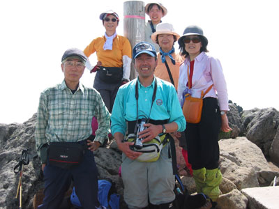 トムラウシ山山頂での記念写真