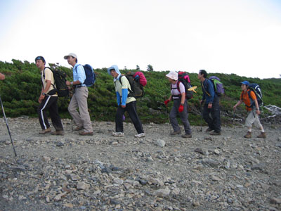 山野井夫妻のサポートで登るメンバーの写真