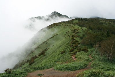 小丸山から見た赤薙山方面の写真