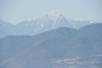 甲斐駒ヶ岳と鋸岳の写真