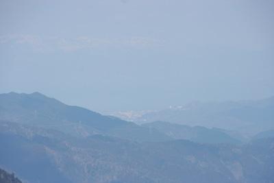 望湖台から見た琵琶湖と比良山地の写真