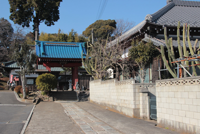 観音寺の入口の写真