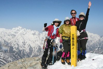 五竜岳山頂での集合写真