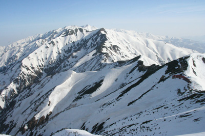 五竜岳山頂付近から見た唐松岳方面の写真