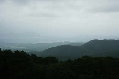 アルパコマクサから見た田沢湖の写真