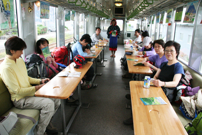 由利高原鉄道の２両目車両での写真
