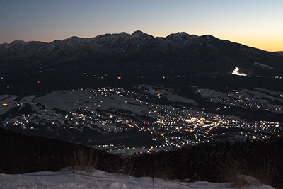 八ヶ岳と富士見の夜景の写真