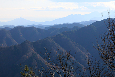 丹沢の大山と丹沢山方面の写真