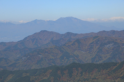天狗山山頂から見た浅間山の写真