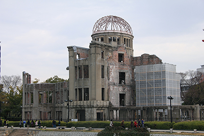 観光で行った原爆ドームの写真