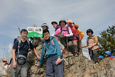 両神山山頂での集合写真