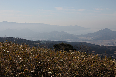 玄岳山頂から見た駿河湾方面の写真