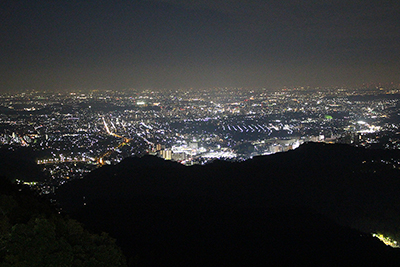 展望台から写した夜景の写真