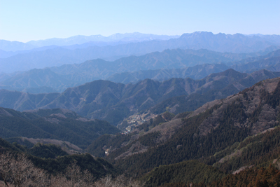 甲武信ヶ岳から両神山方面の写真