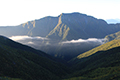 赤石岳への登りから見た聖岳の写真にリンク
