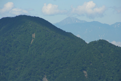 飛龍山と北岳の写真