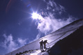 １１月の富士山を登る人の写真へリンク