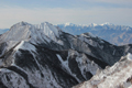 中岳付近から撮影した権現岳と南アルプスの写真にリンク