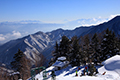 冬の合戦小屋と富士山、八ヶ岳の展望の写真にリンク